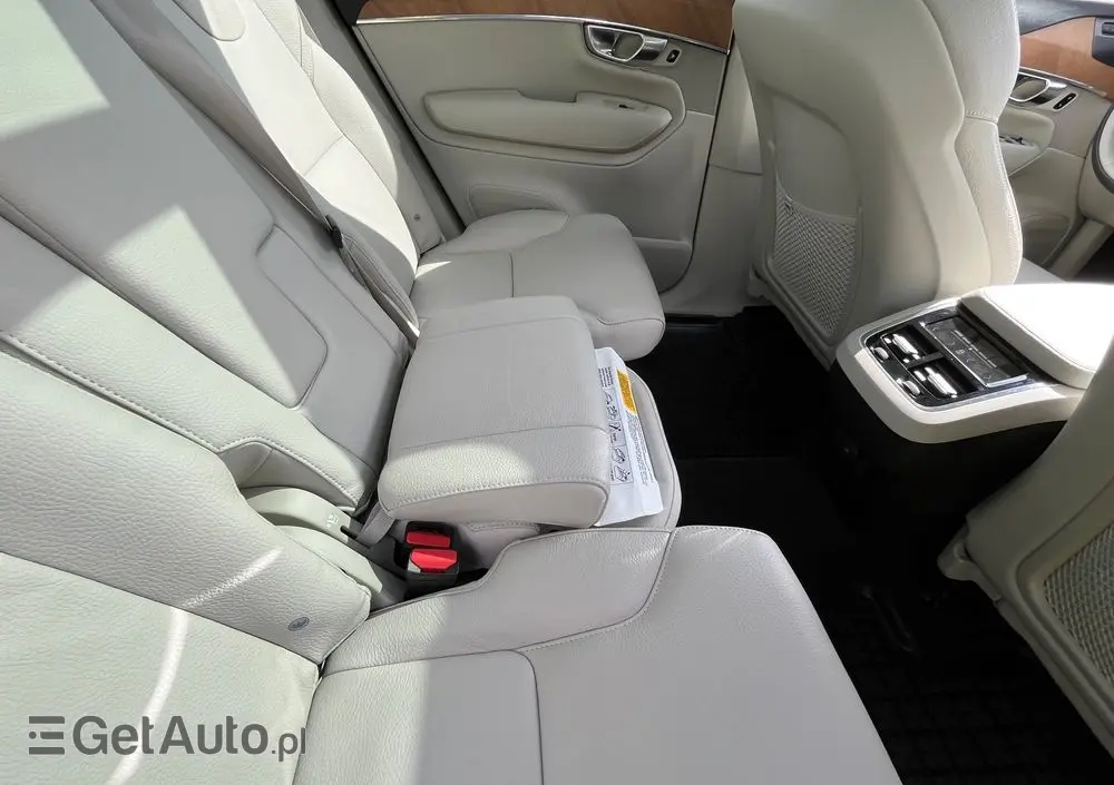 VOLVO XC 90 T6 AWD Geartronic Momentum Pro