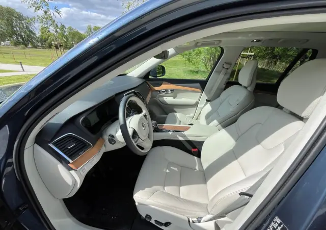 VOLVO XC 90 T6 AWD Geartronic Momentum Pro