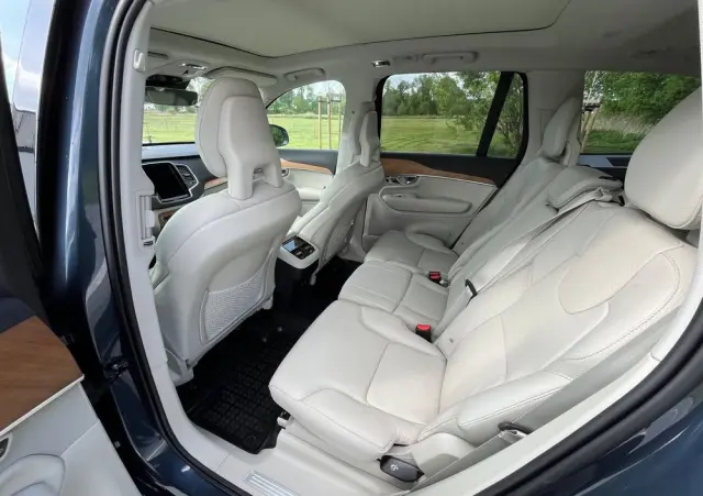 VOLVO XC 90 T6 AWD Geartronic Momentum Pro