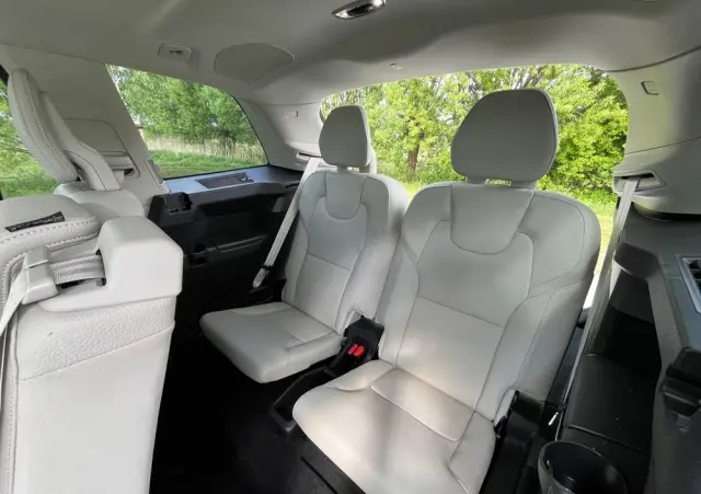 VOLVO XC 90 T6 AWD Geartronic Momentum Pro