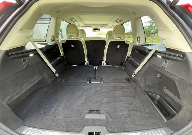 VOLVO XC 90 T6 AWD Geartronic Momentum Pro