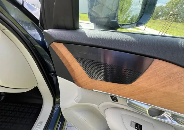 VOLVO XC 90 T6 AWD Geartronic Momentum Pro