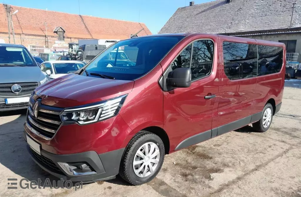 RENAULT Trafic 