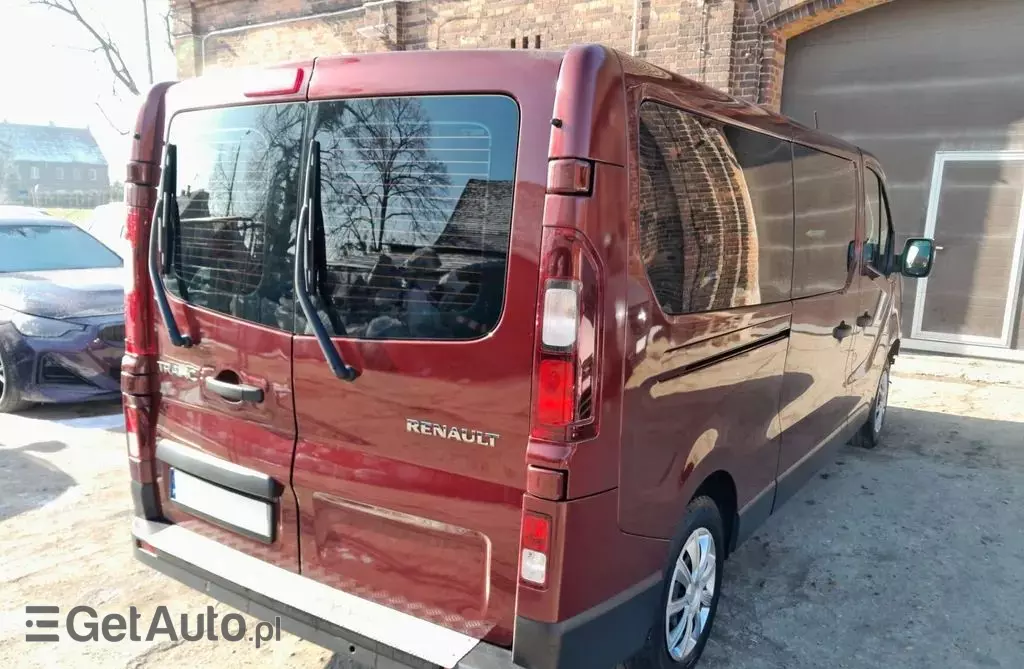 RENAULT Trafic 