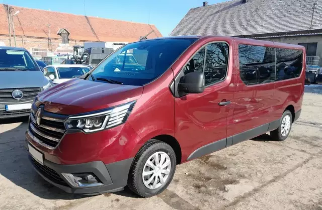 RENAULT Trafic 
