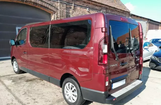 RENAULT Trafic 