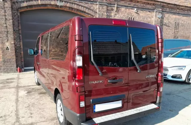 RENAULT Trafic 