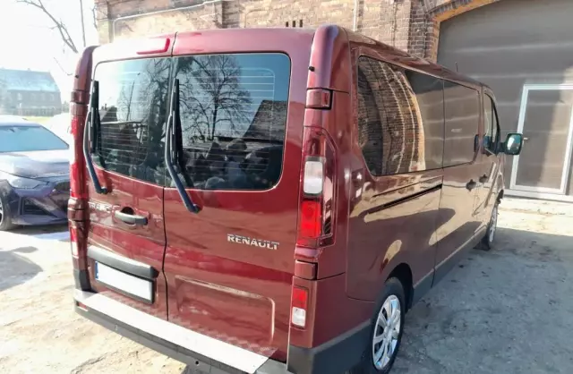 RENAULT Trafic 