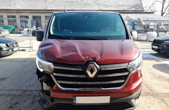 RENAULT Trafic 