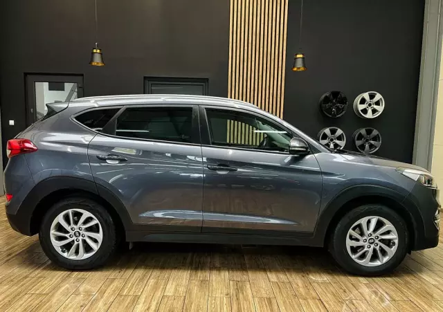 HYUNDAI Tucson Blue 1.7 CRDi 2WD Style