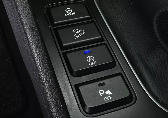 HYUNDAI Tucson Blue 1.7 CRDi 2WD Style