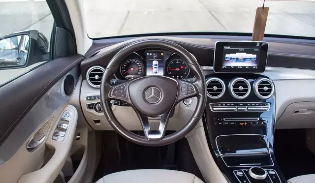 MERCEDES-BENZ GLC 