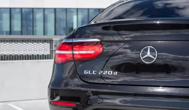 MERCEDES-BENZ GLC 