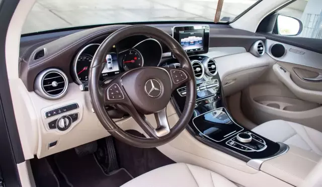 MERCEDES-BENZ GLC 