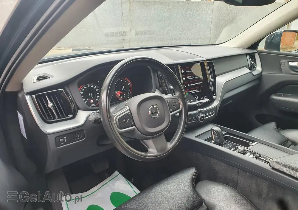 VOLVO XC 60 B4 B Geartronic Momentum Pro