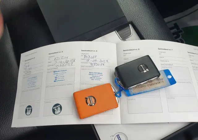 VOLVO XC 60 B4 B Geartronic Momentum Pro