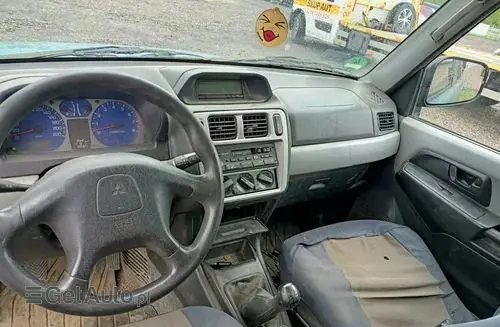 MITSUBISHI Pajero 