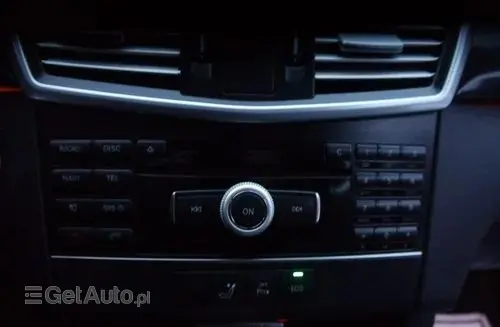 MERCEDES-BENZ Klasa E 