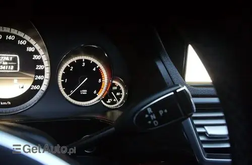 MERCEDES-BENZ Klasa E 