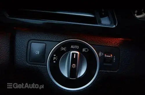 MERCEDES-BENZ Klasa E 