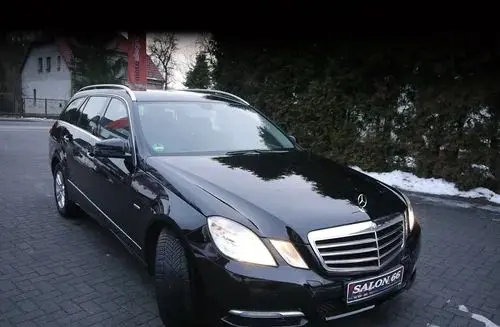 MERCEDES-BENZ Klasa E 
