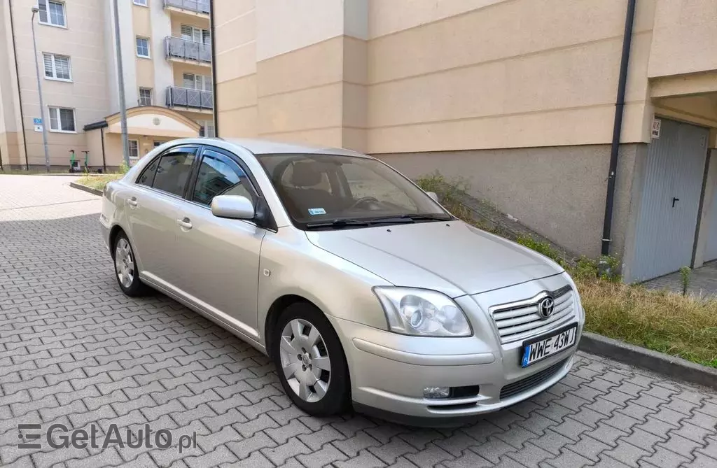 TOYOTA Avensis 