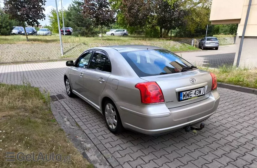 TOYOTA Avensis 