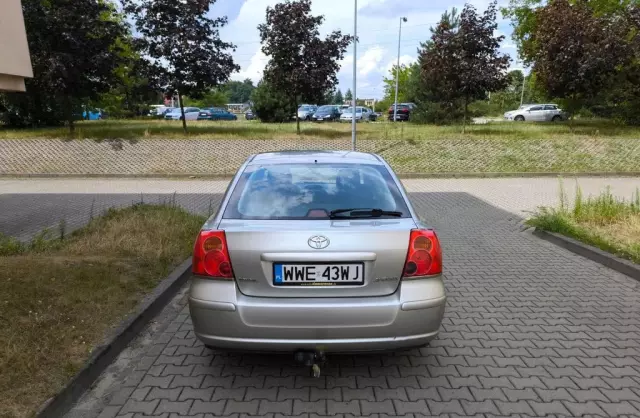 TOYOTA Avensis 