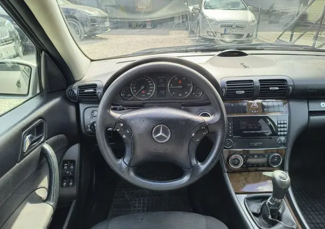 MERCEDES-BENZ Klasa C 200 CDI Classic
