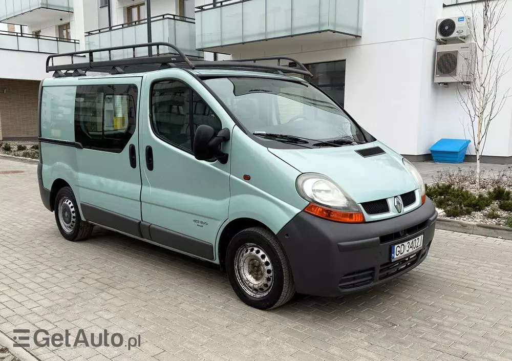 RENAULT Trafic 