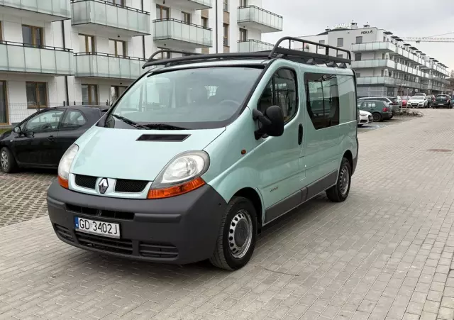 RENAULT Trafic 