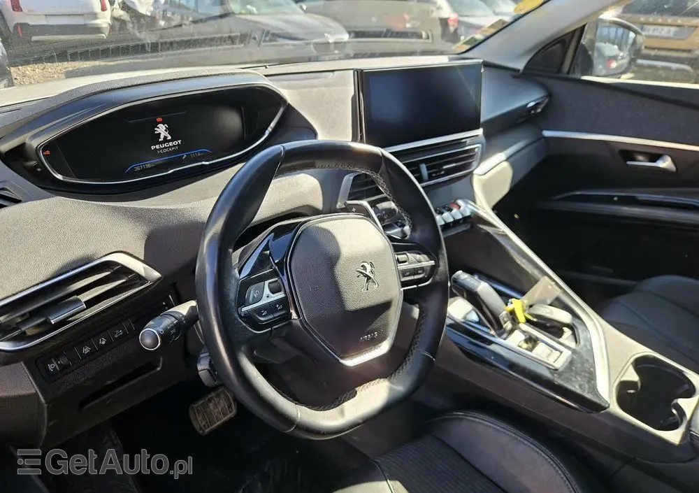 PEUGEOT 5008 BlueHDi 130 EAT8 Allure Pack