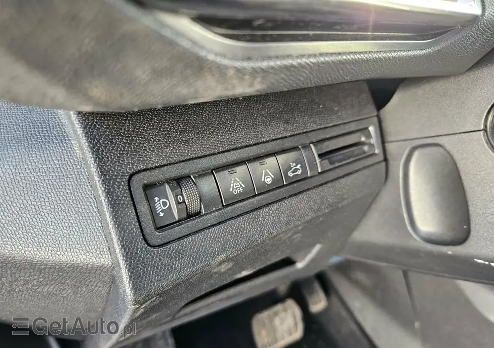 PEUGEOT 5008 BlueHDi 130 EAT8 Allure Pack
