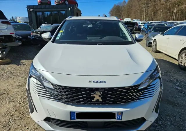 PEUGEOT 5008 BlueHDi 130 EAT8 Allure Pack
