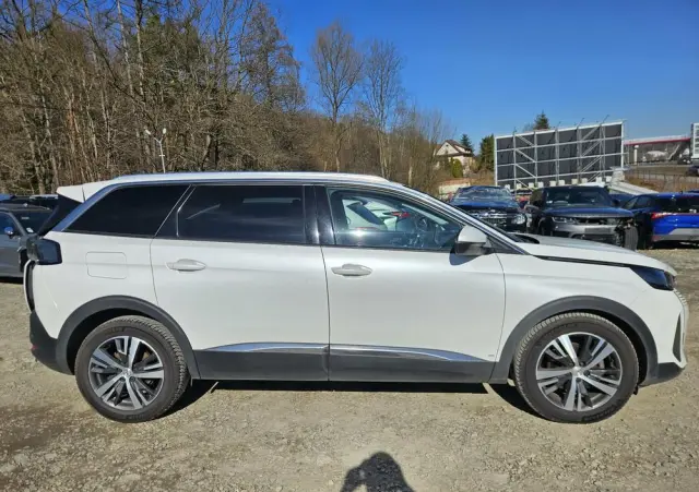 PEUGEOT 5008 BlueHDi 130 EAT8 Allure Pack