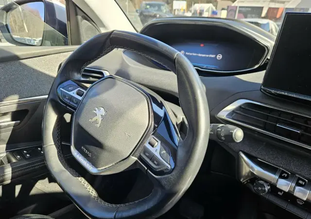 PEUGEOT 5008 BlueHDi 130 EAT8 Allure Pack
