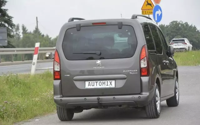 PEUGEOT Partner 