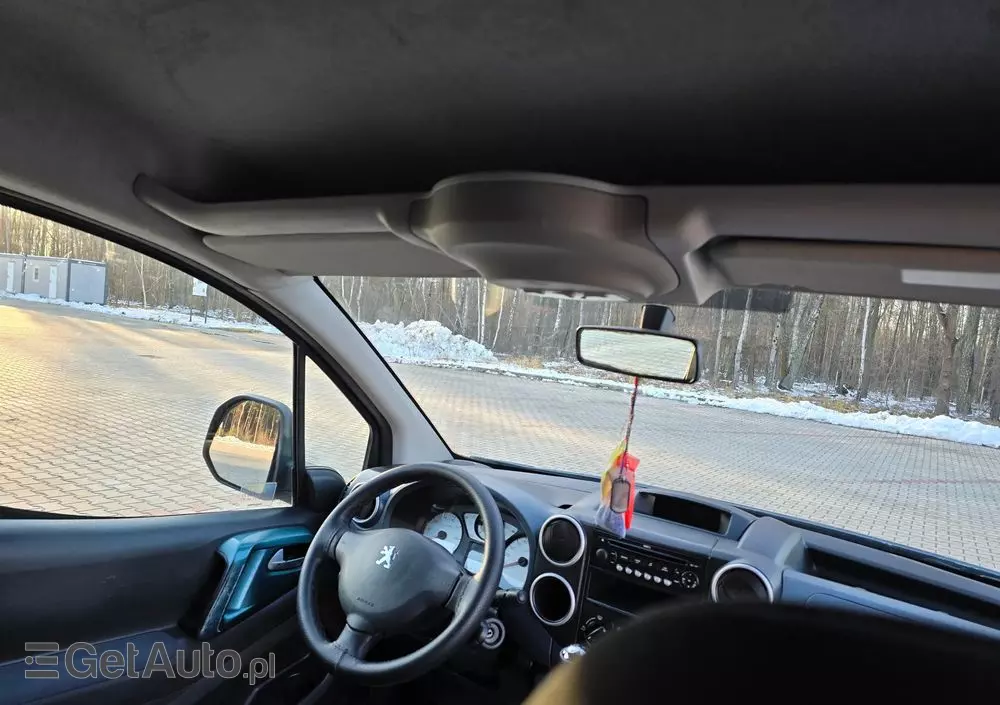 PEUGEOT Partner Tepee 110 Family