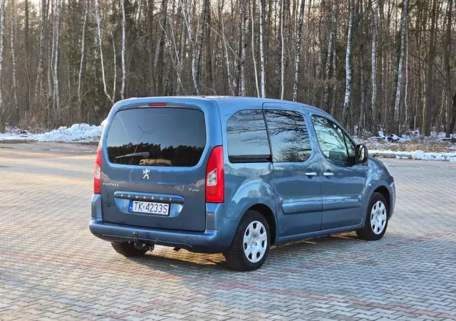 PEUGEOT Partner Tepee 110 Family