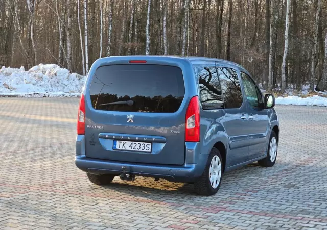 PEUGEOT Partner Tepee 110 Family