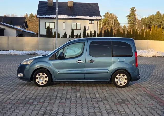 PEUGEOT Partner Tepee 110 Family
