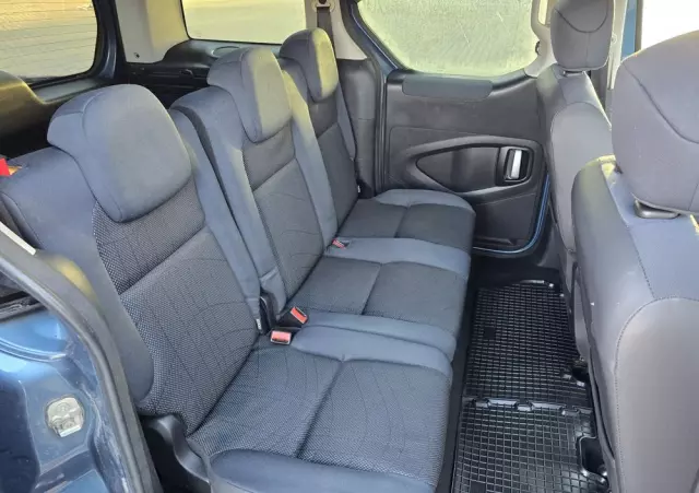 PEUGEOT Partner Tepee 110 Family