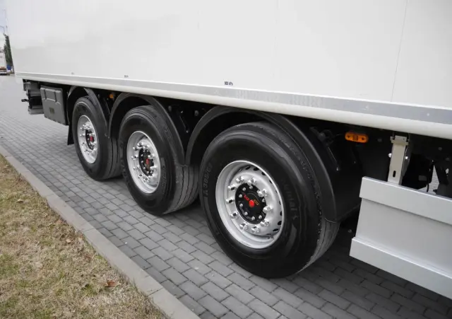 KRAKER Ruchoma Podłoga 92m3 