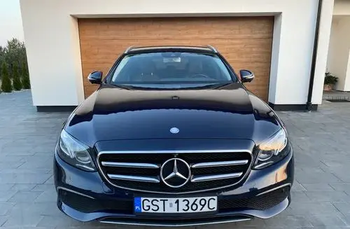 MERCEDES-BENZ Klasa E 