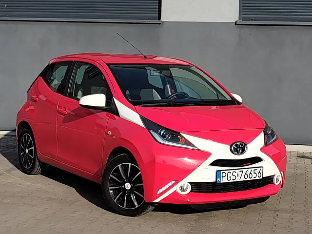 TOYOTA Aygo X-clusiv