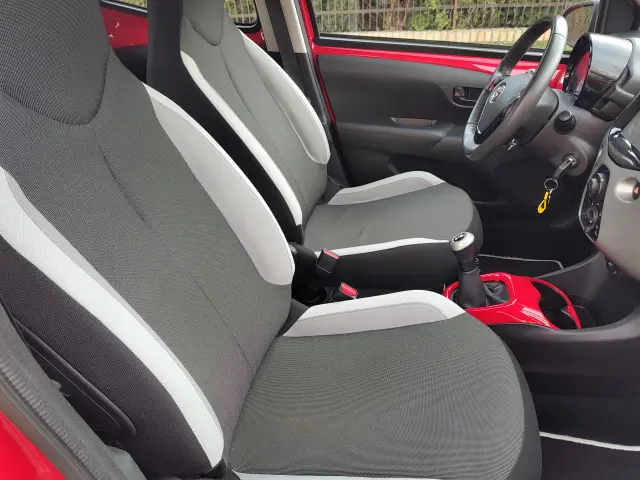 TOYOTA Aygo X-clusiv