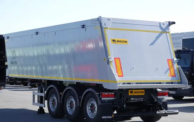 WIELTON WYWROTKA ALUMINIOWA 36 M3 / KLAPA / FABRYCZNIE NOWA 2025 ROK / PODŁOGA 7MM / OŚ PODNOSZONA / DOSTĘPNA OD RĘKI 