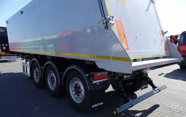 WIELTON WYWROTKA ALUMINIOWA 36 M3 / KLAPA / FABRYCZNIE NOWA 2025 ROK / PODŁOGA 7MM / OŚ PODNOSZONA / DOSTĘPNA OD RĘKI 