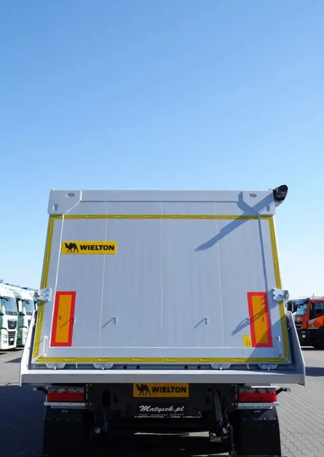 WIELTON WYWROTKA ALUMINIOWA 36 M3 / KLAPA / FABRYCZNIE NOWA 2025 ROK / PODŁOGA 7MM / OŚ PODNOSZONA / DOSTĘPNA OD RĘKI 