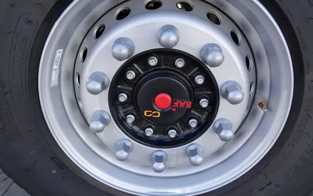 WIELTON WYWROTKA ALUMINIOWA 36 M3 / KLAPA / FABRYCZNIE NOWA 2025 ROK / PODŁOGA 7MM / OŚ PODNOSZONA / DOSTĘPNA OD RĘKI 